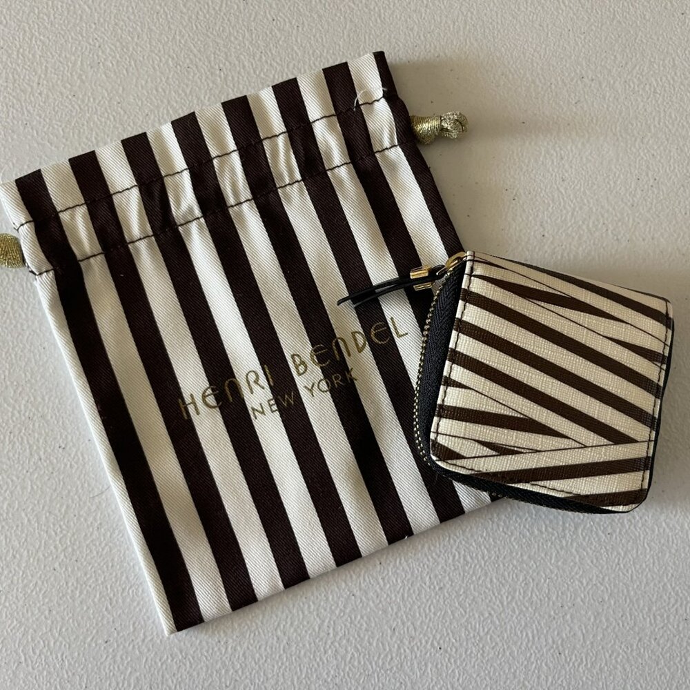 Henri Bendel Contact Lens Case